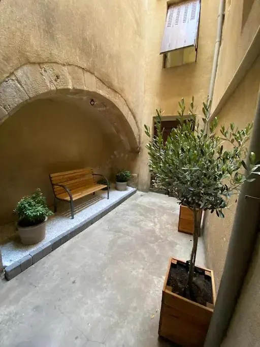 L'Escarpin - Billard - Centre Historique Apartment Romans-sur-Isere 0*,  France