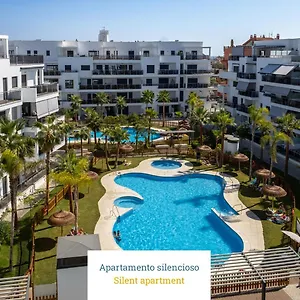 https://homity-exclusivo-playa-granada-beach-golf-aguacate-beach.es-andalucia.com